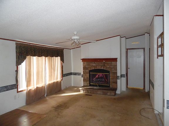 2nd image of 2044 Seminole Ct