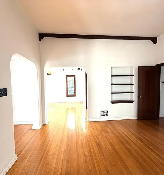 2342 Selby Ave — Photo 8