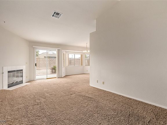 4th image of 5033 Chambliss Dr