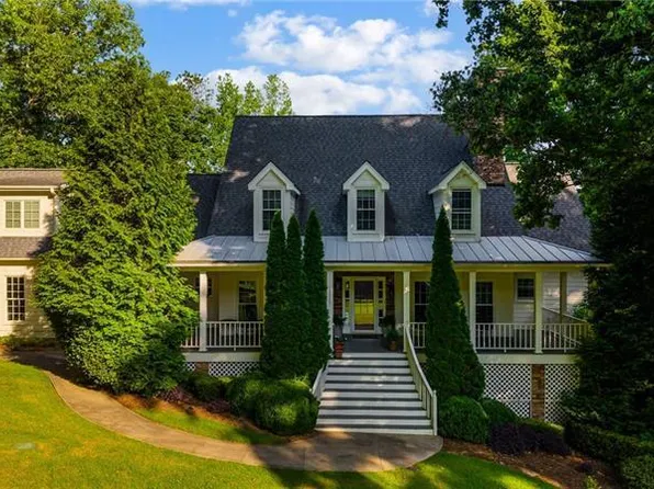 13520 Providence Lake Dr, Milton, GA 30004