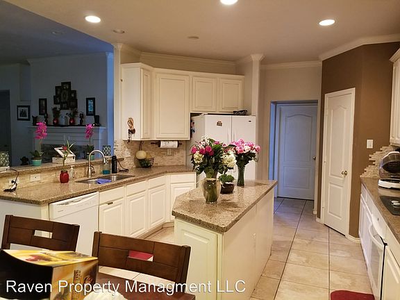 3rd image of 5144 Greenwater Dr