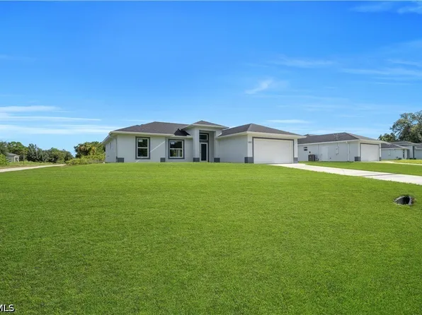 1021 Pilgrim St E, Lehigh Acres, FL 33974