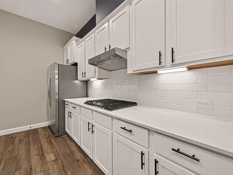4309 Dickson St #B — Photo 11