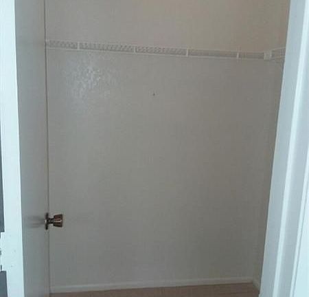 2nd image of 410 SW Godels St