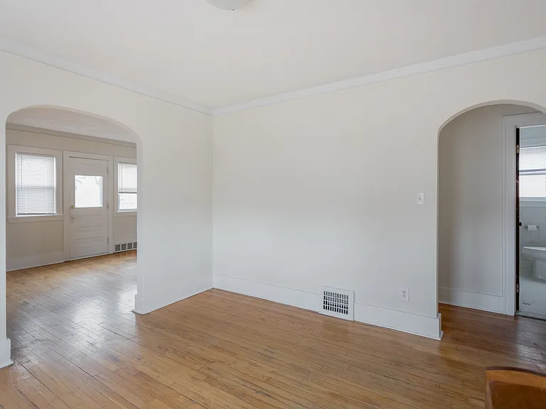 178 W Cambourne St — Photo 6