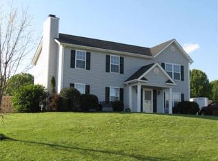 4940 Orchard Park Dr, Roanoke, VA 24019