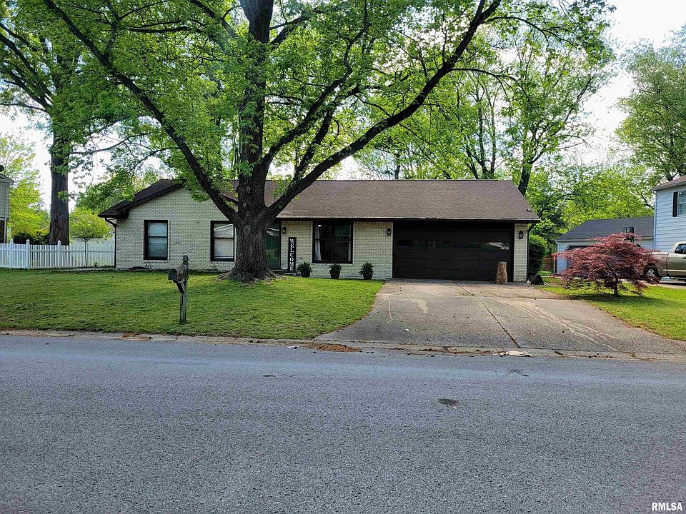 1st image of 220 S Wedgewood Ln