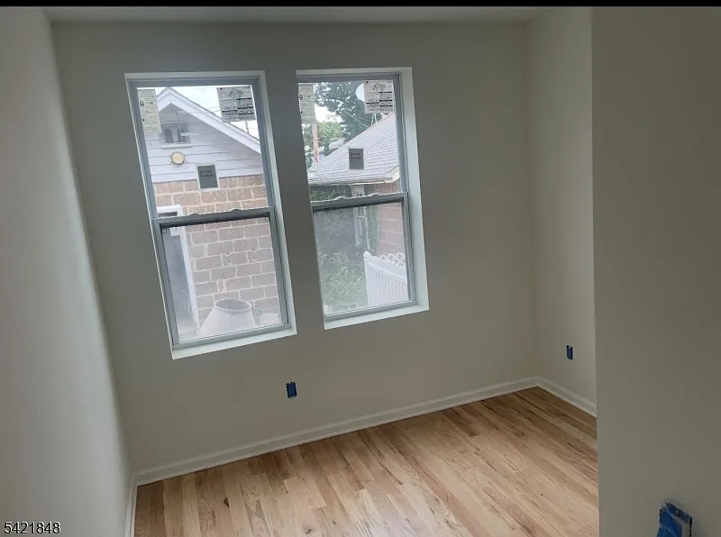 2 bed, 1.0 bath, $2,700 — Photo 3