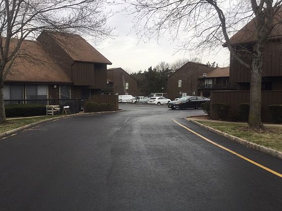 5th image of 229 Kingsberry Dr #229