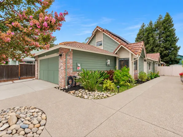 5520 Rainflower Dr, Livermore, CA 94551
