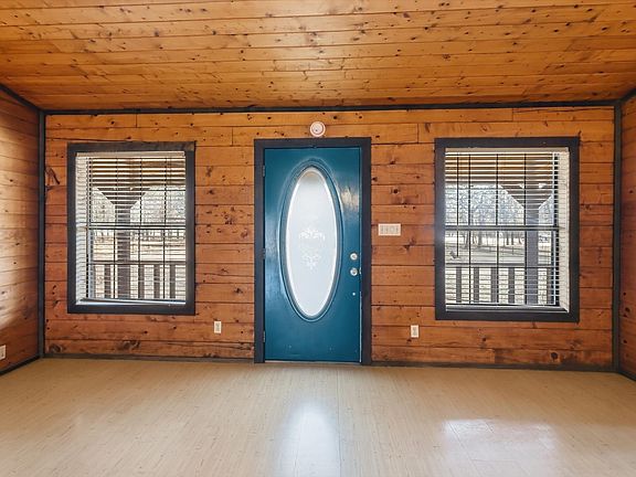 5th image of 504 Windsor Ln