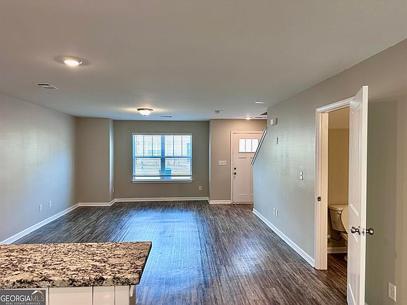 3rd image of 306 Ashigan St