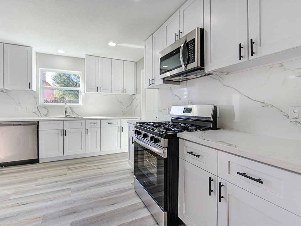 1st image of 1831 Courtside Place Dr