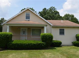 225 Shenango Rd, New Castle, PA 16105