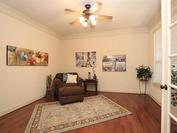 5th image of 102 Watercress Cir