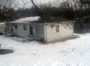15905 E Elm St, Independence, MO 64050
