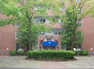 302 Fox Chapel Rd APT 603, Pittsburgh, PA 15238