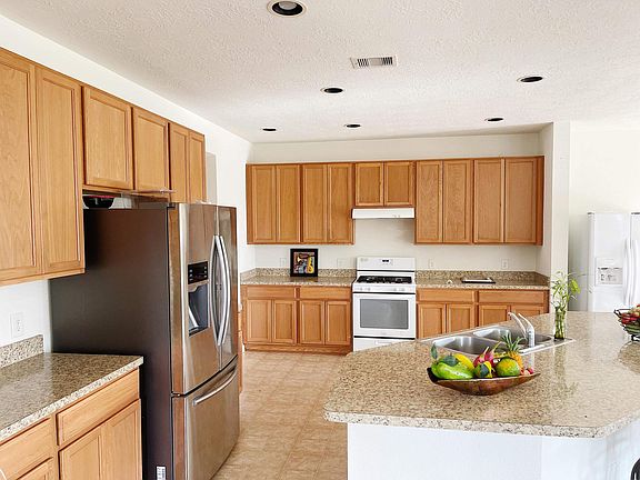 3rd image of 4306 Lake Cypress Cir