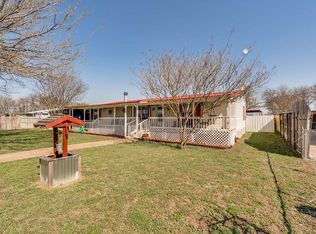 150 Rocky Dr, Waxahachie, TX 75167