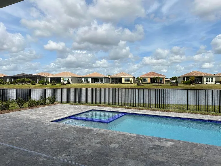 11243 SW Pietra Way — Photo 14