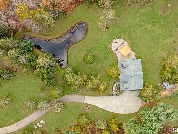 3rd image of 187 Chaplin Road