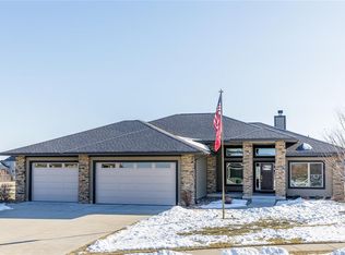 9124 NW 73rd Cir, Johnston, IA 50131