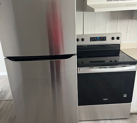 2nd image of 110 W Crocus Rd #2
