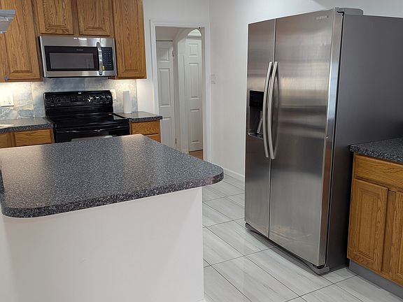 2nd image of 6625 Harrison Ln APT 1