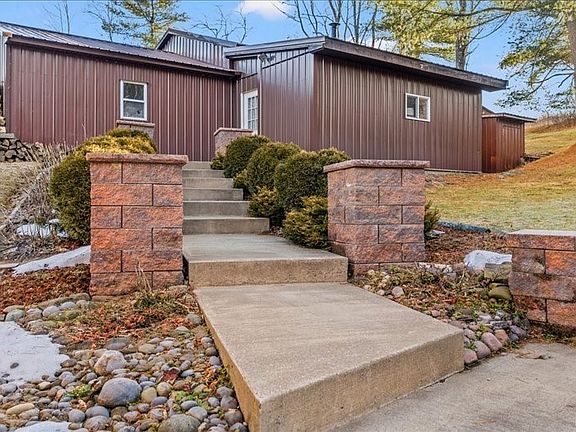 2nd image of 144 Owlville Rd