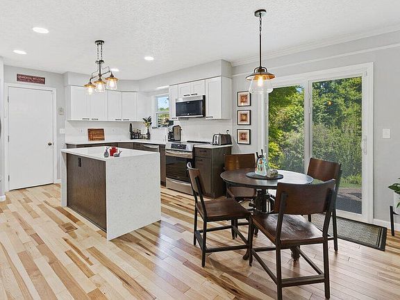 4th image of 3266 Falk Ct
