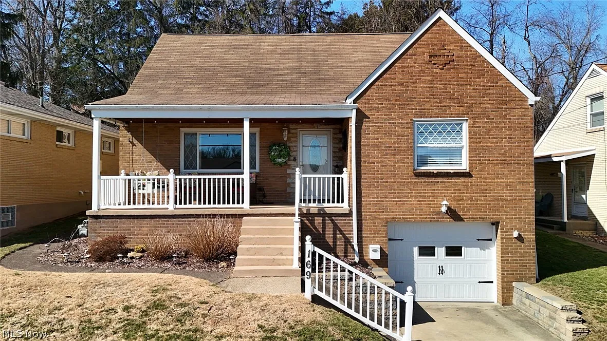 169 Circle Dr photo 1