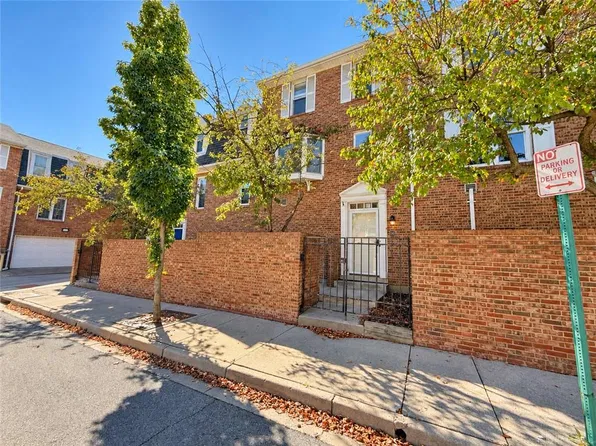103 Cooper Pl W, Dayton, OH 45402