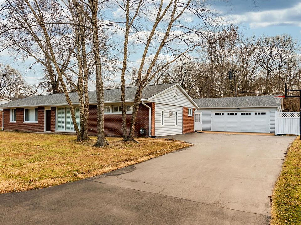 2nd image of 10 Bon Price Ln