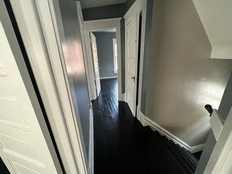 512 Phelps St — Photo 13