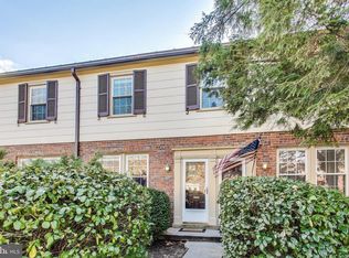 1301 S Cleveland St APT 357, Arlington, VA 22204