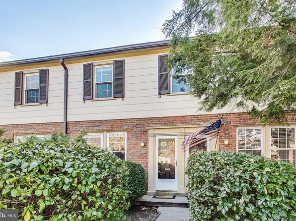 1301 S Cleveland St APT 357, Arlington, VA 22204