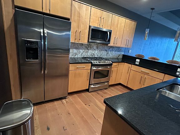 5th image of 4 Cherokee Blvd #321