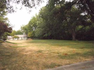 2544 33rd St, Moline, IL 61265