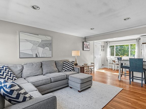 4th image of 17 Oakvale Rd