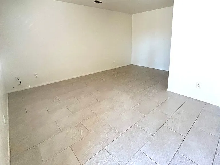 73871 S Slope Dr — Photo 3