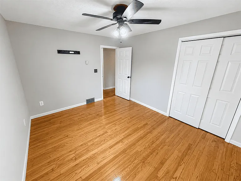 4477 E Centerville Rd — Photo 8