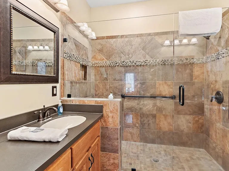 208 Grande Oaks Dr — Photo 15