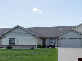 116 Doral Dr, Mankato, MN 56001