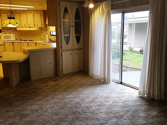 5th image of 3700 14th Ave SE Unit 101