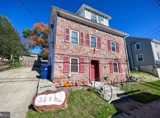 28 E Main St, Adamstown, PA 19501