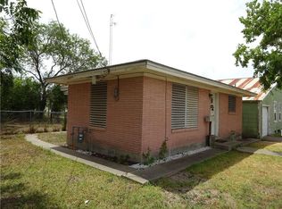 404 E Market St, Sinton, TX 78387