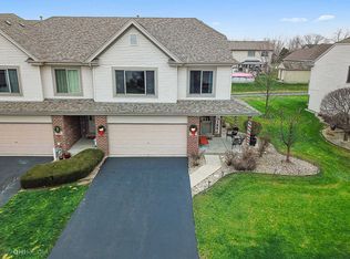 8319 W Chestnut Ct, Frankfort, IL 60423