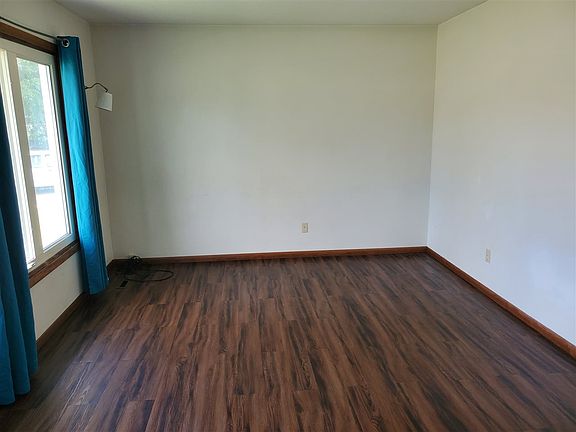 3rd image of 101 24th St NW