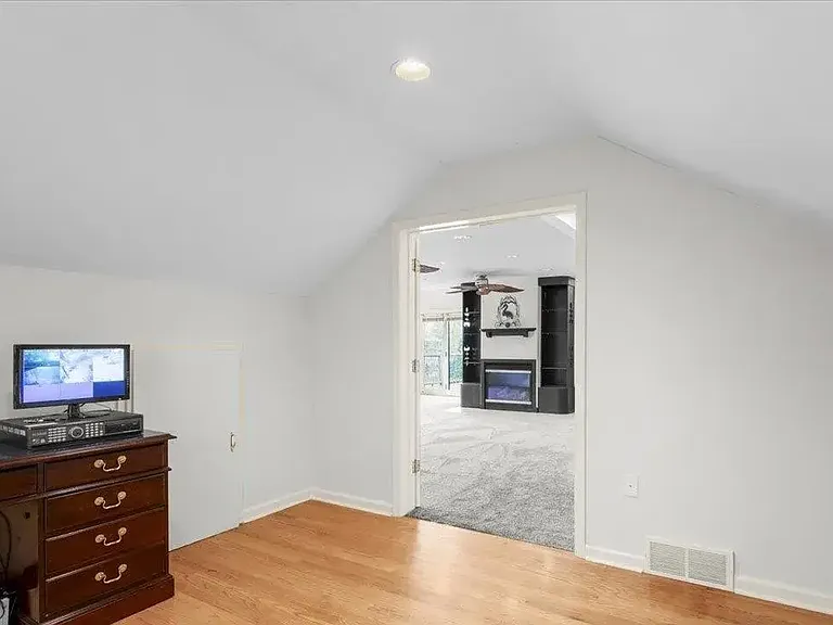 16767 J Cir — Photo 31