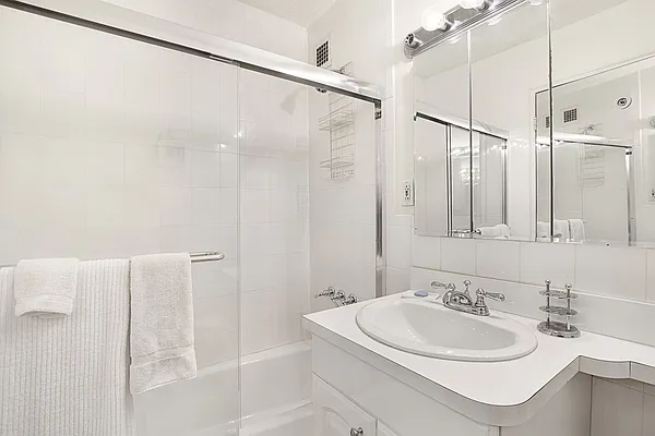 Rented by Compass | media 5